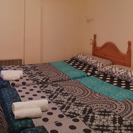 טרואל Hostal El Busto מראה חיצוני תמונה