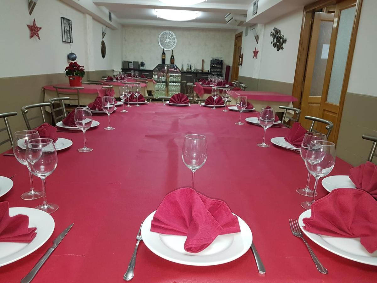 טרואל Hostal El Busto מראה חיצוני תמונה