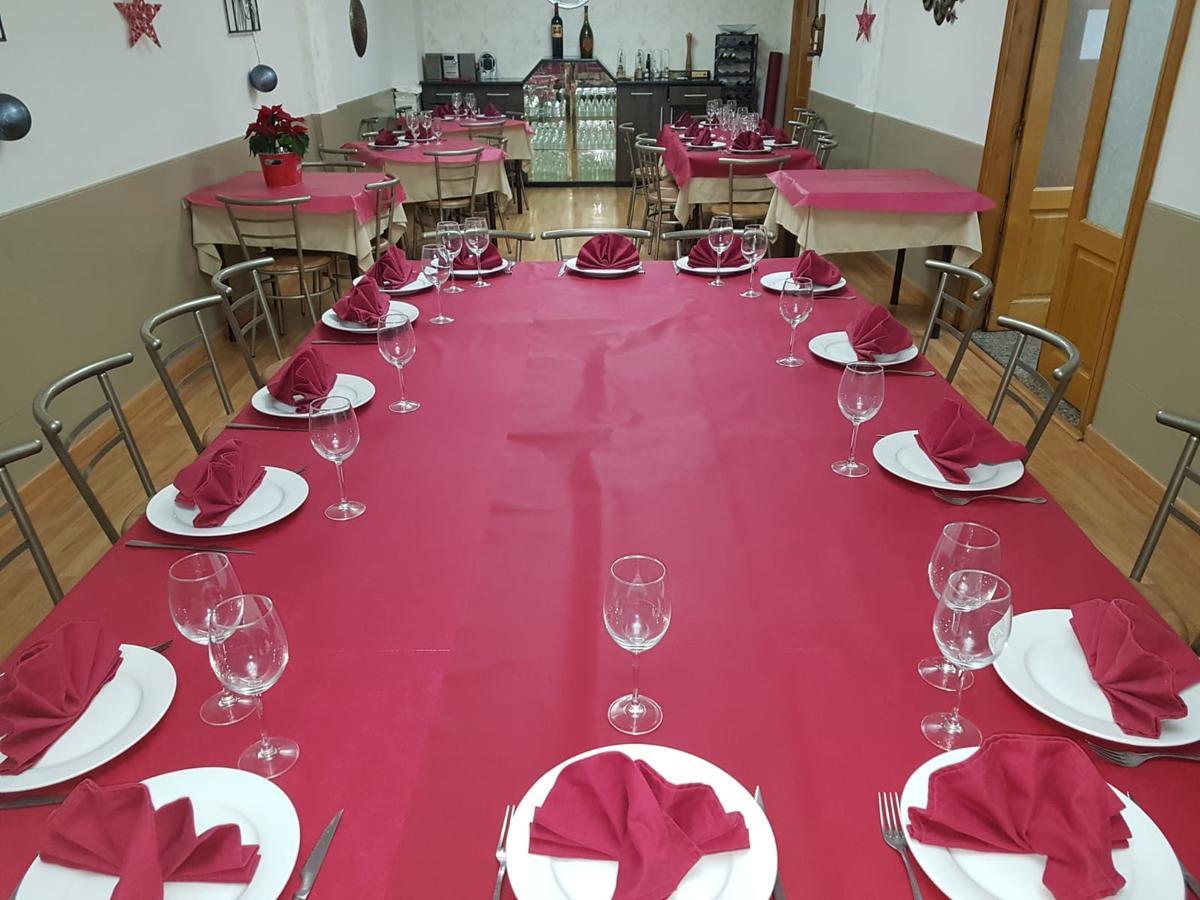 טרואל Hostal El Busto מראה חיצוני תמונה