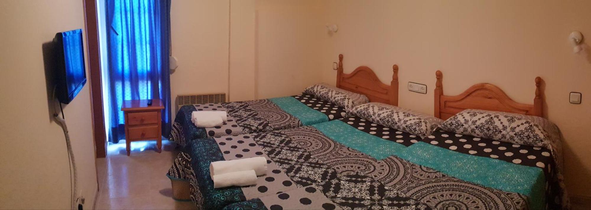 טרואל Hostal El Busto מראה חיצוני תמונה