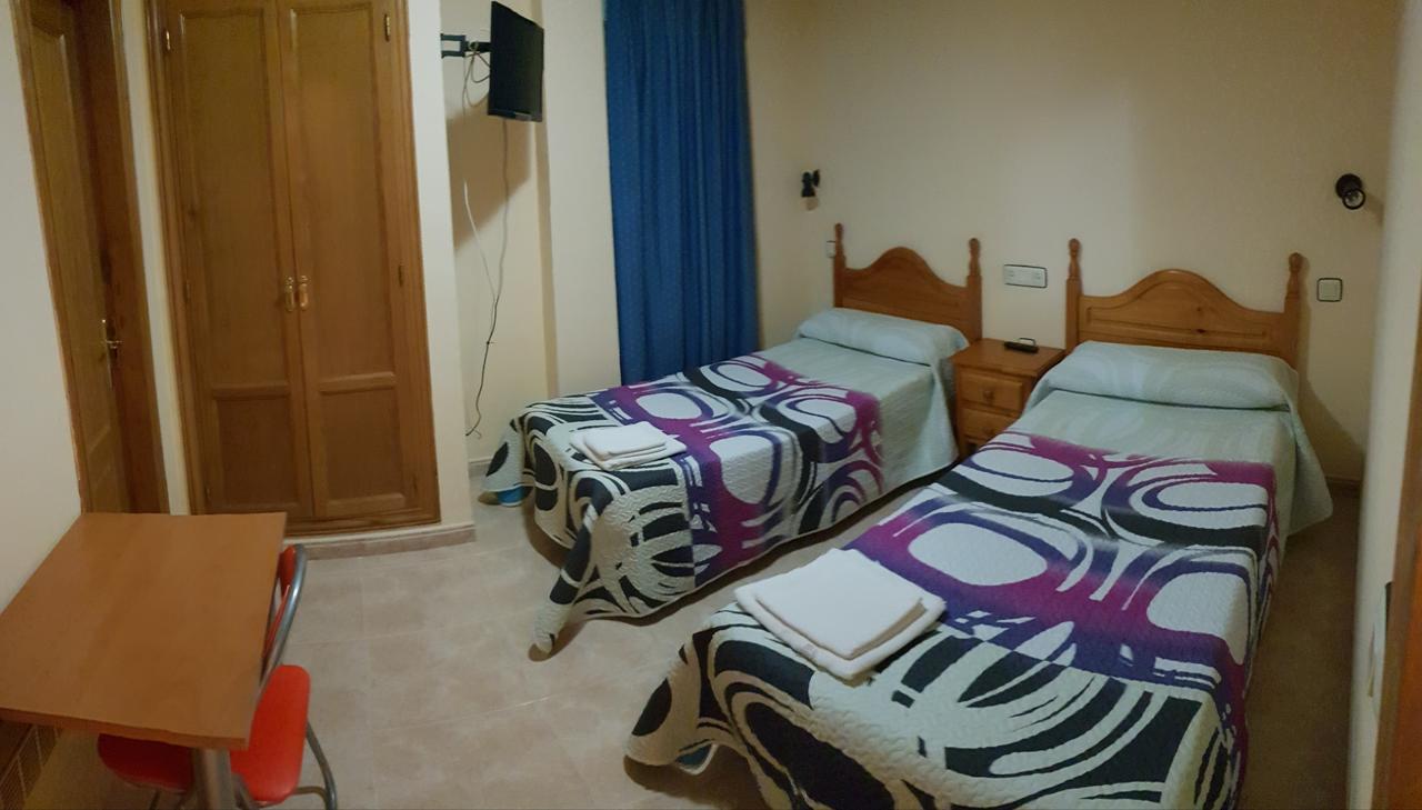 טרואל Hostal El Busto מראה חיצוני תמונה