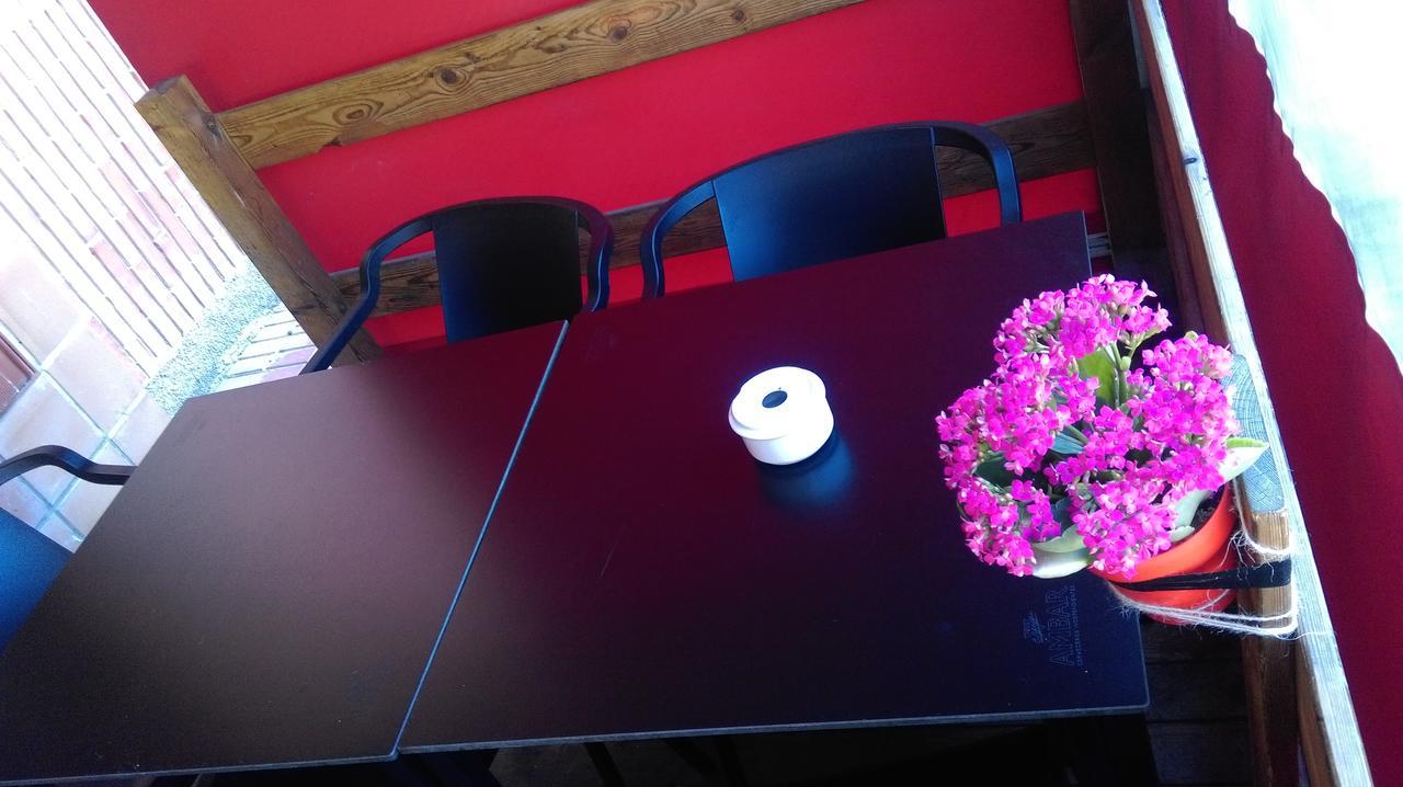 טרואל Hostal El Busto מראה חיצוני תמונה